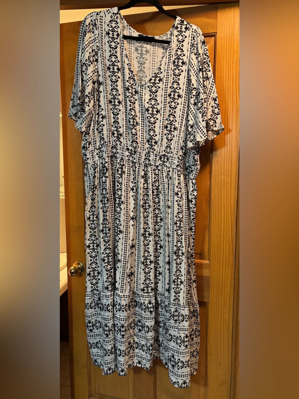 Lane Bryant Black and White Printed Maxi Casual Dress-with Pockets